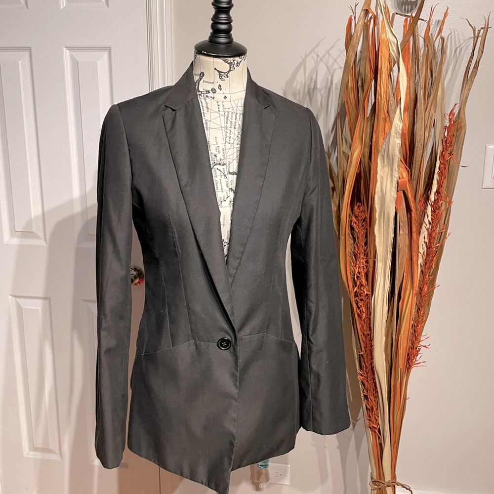 Romeo & Juliet Couture Pinstripe 1-Button Vintage Y2k tailored hip length blazer